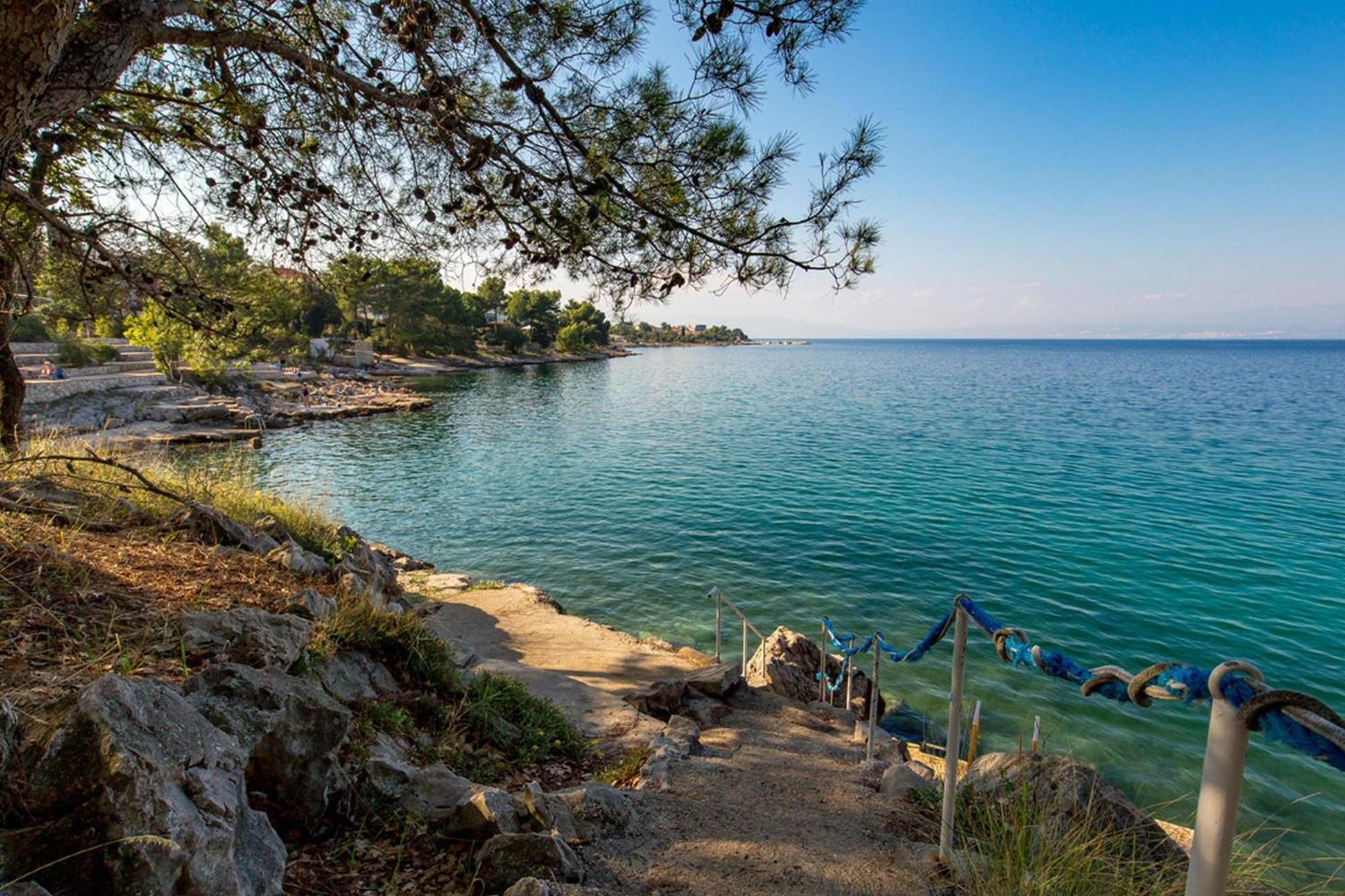 Apartments Brankica Island - Happy Rentals Вантачичи Экстерьер фото