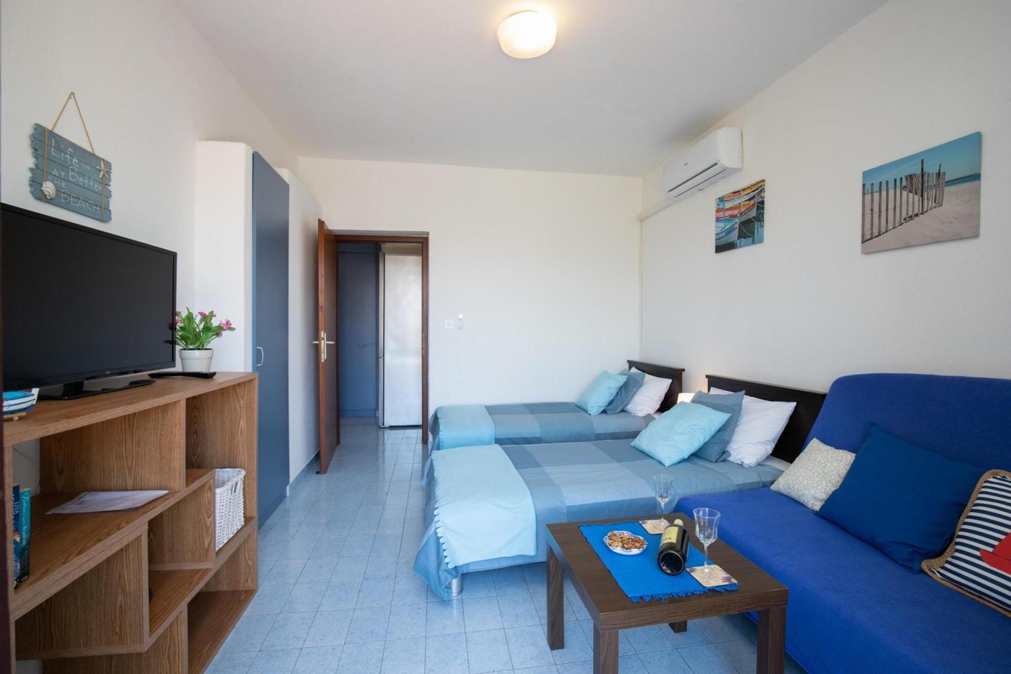 Apartments Brankica Island - Happy Rentals Вантачичи Экстерьер фото