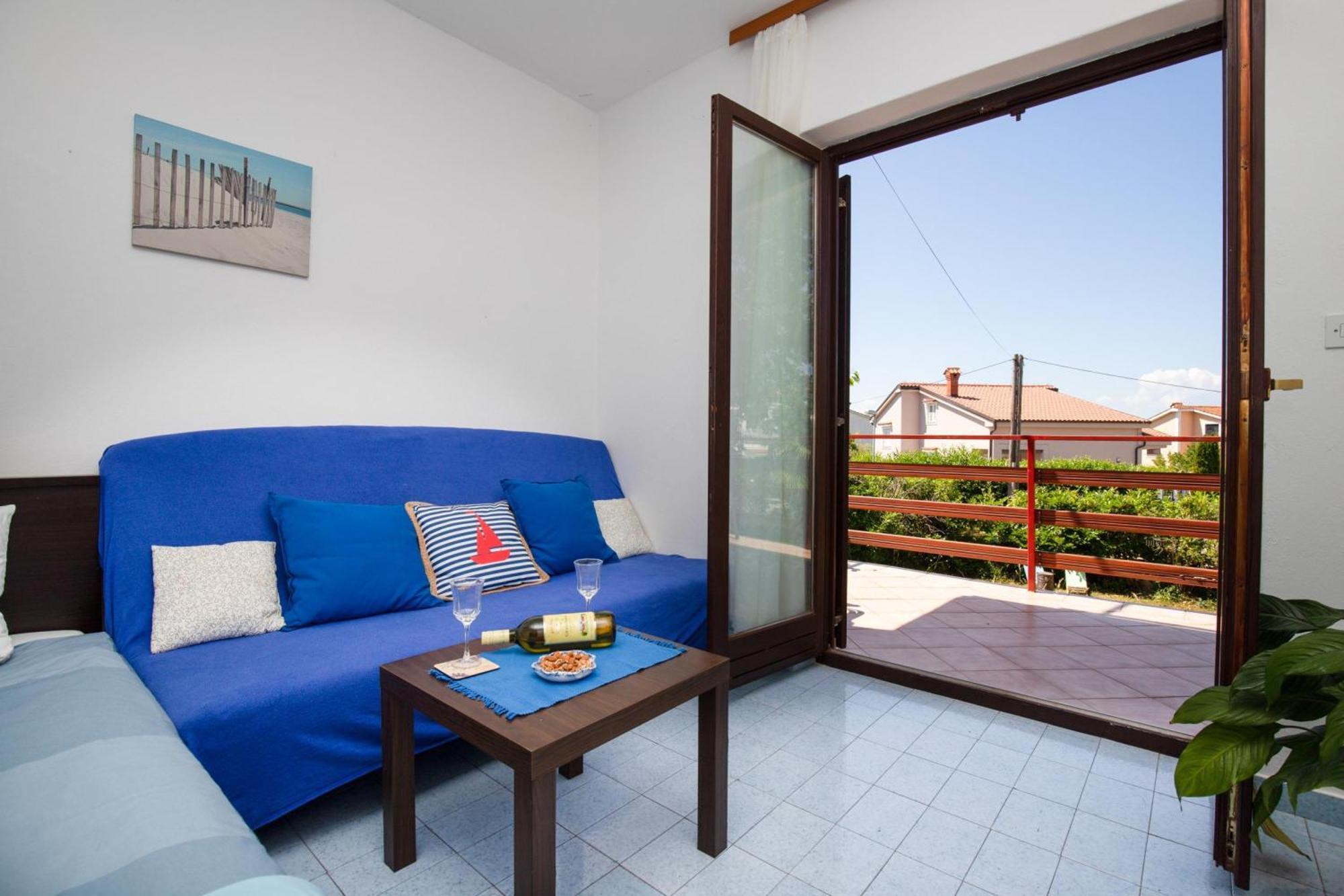 Apartments Brankica Island - Happy Rentals Вантачичи Экстерьер фото